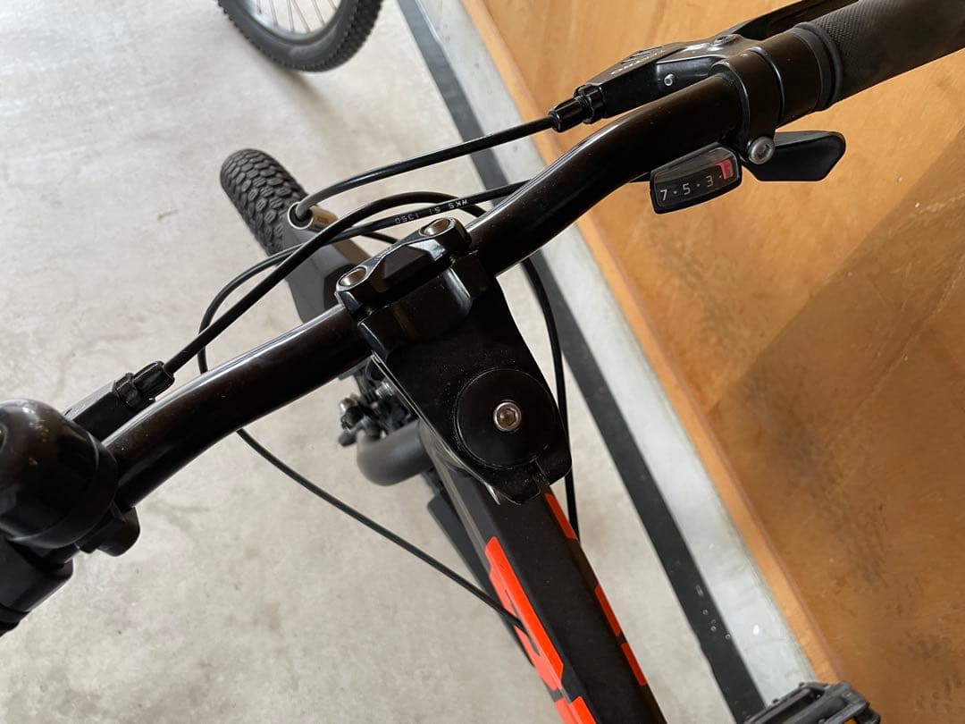BRIDGESTONE BWX STREET Mサイズ　オレンジ