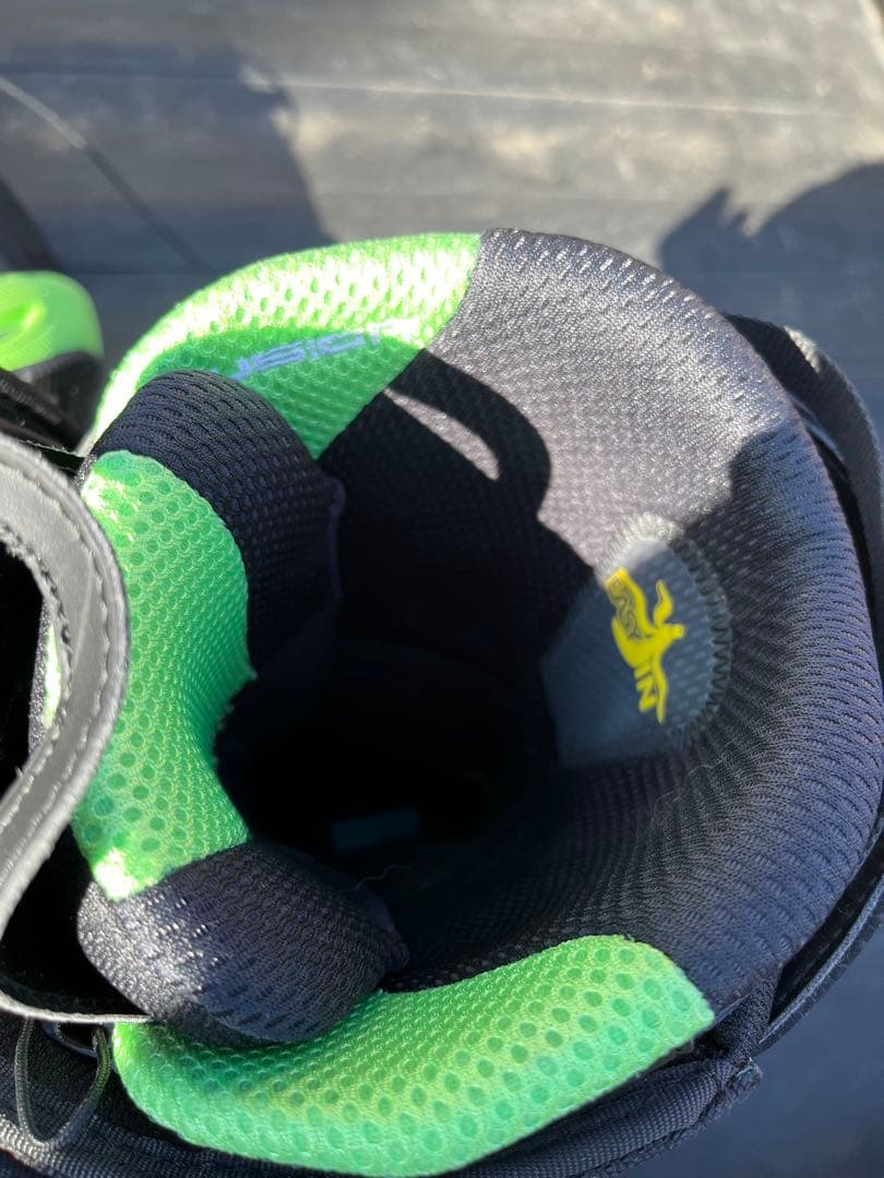 SALOMON F3 スノーボードブーツ ブラック/グリーン　28cm