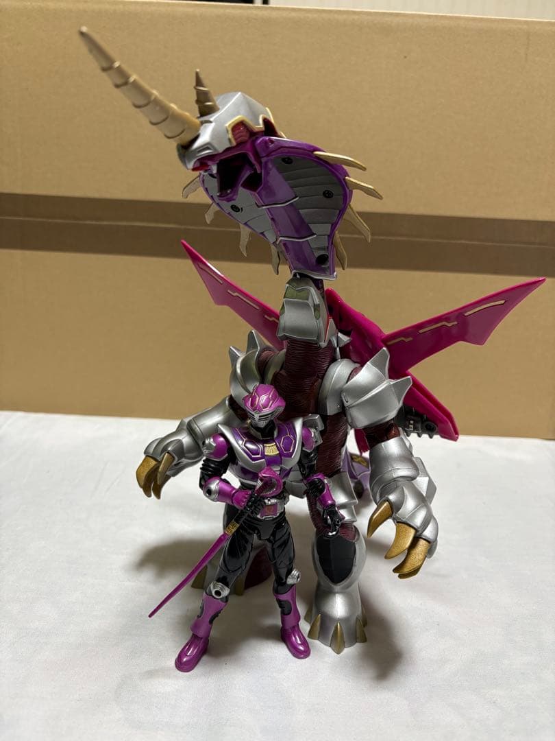 【完品】仮面ライダー龍騎 R&M4 仮面ライダー王蛇 獣帝ジェノサイダー 当時物