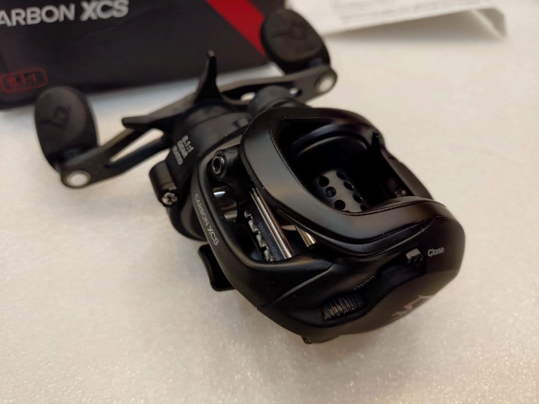 ピシファン　カーボンXCS　ベイトリール　PISCIFUN CARBON XCS