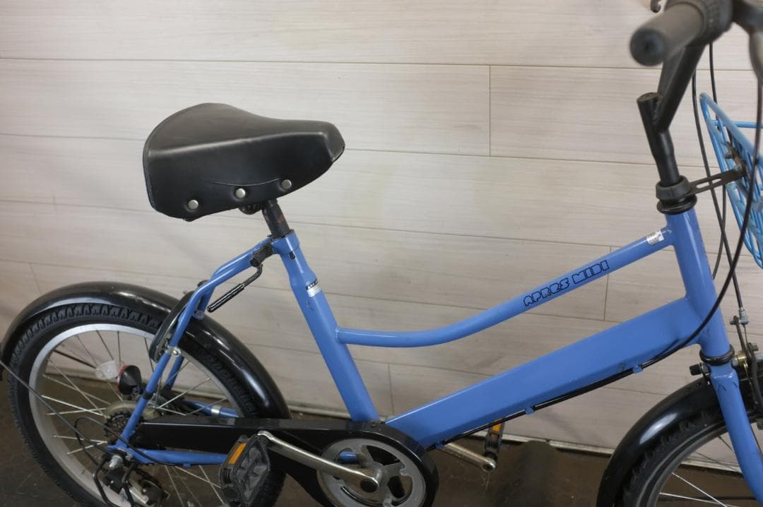 小径車　20インチ　6速　オートライト