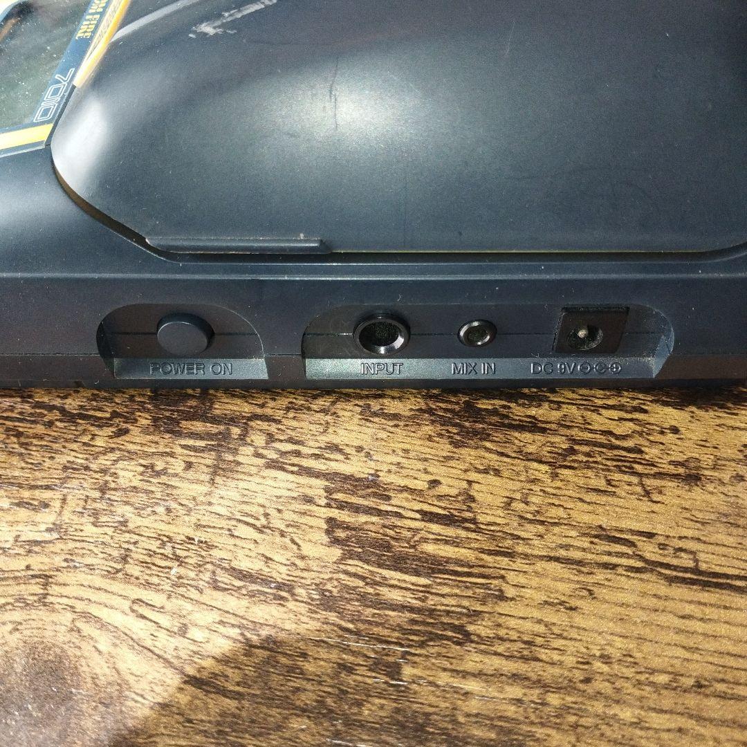 ZOOM FIRE 7010 ギターエフェクター　内蔵スピーカー