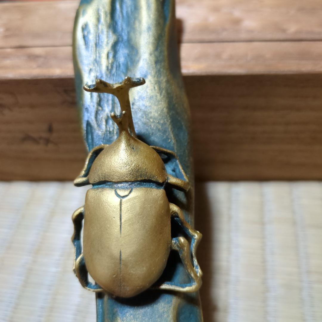 高岡銅器、金色カブトムシの文鎮、置物