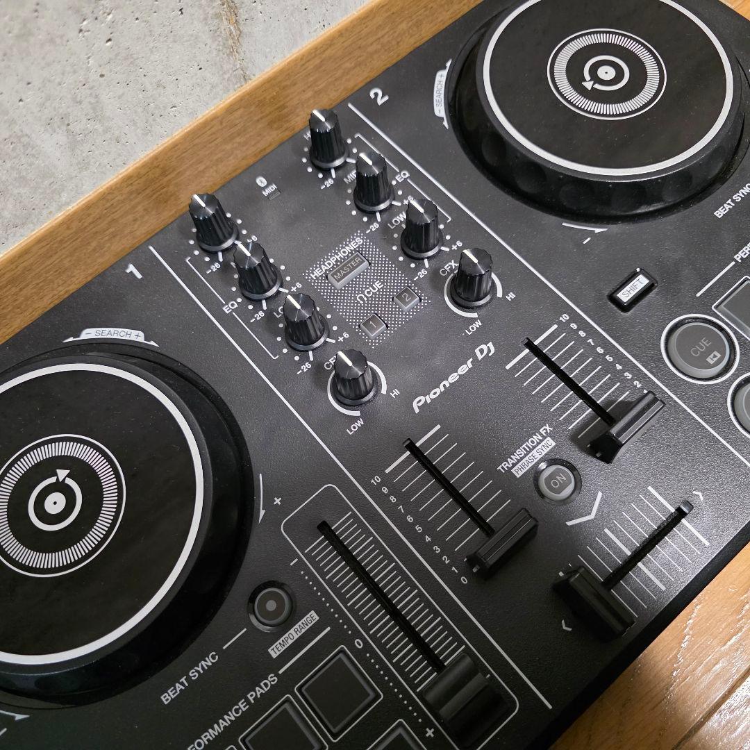 美品‼Pioneer DJ(パイオニア)DJコントローラー　DDJ-200
