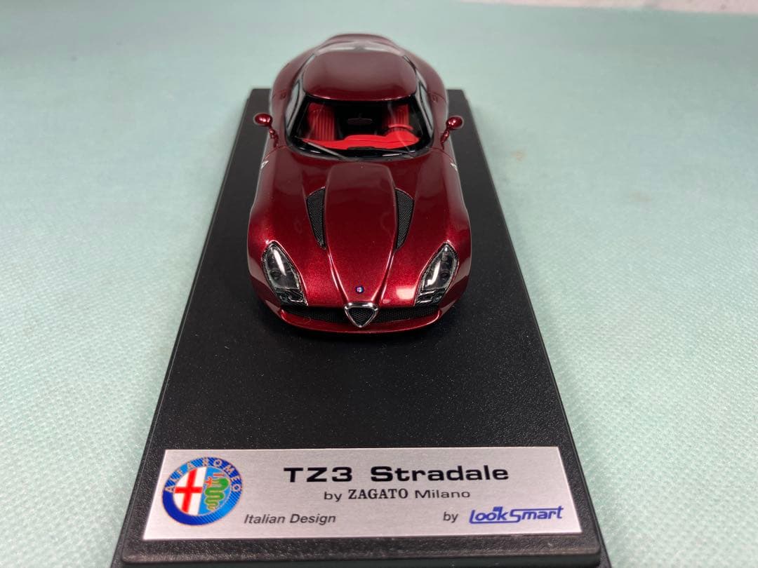 Look Smart Alfa Romeo TZ3 Stradale 2011年