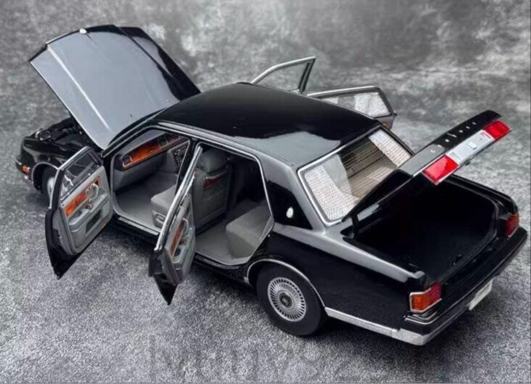 【新品】全開閉 Almost Real 1/18 トヨタ センチュリー 1997