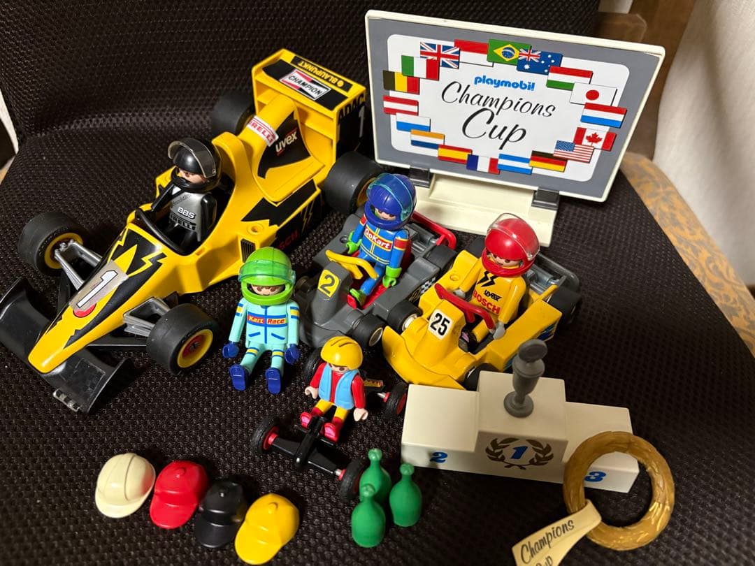 Playmobil モビルクレーン・ダンプカー・レーシングカーセットをまとめて