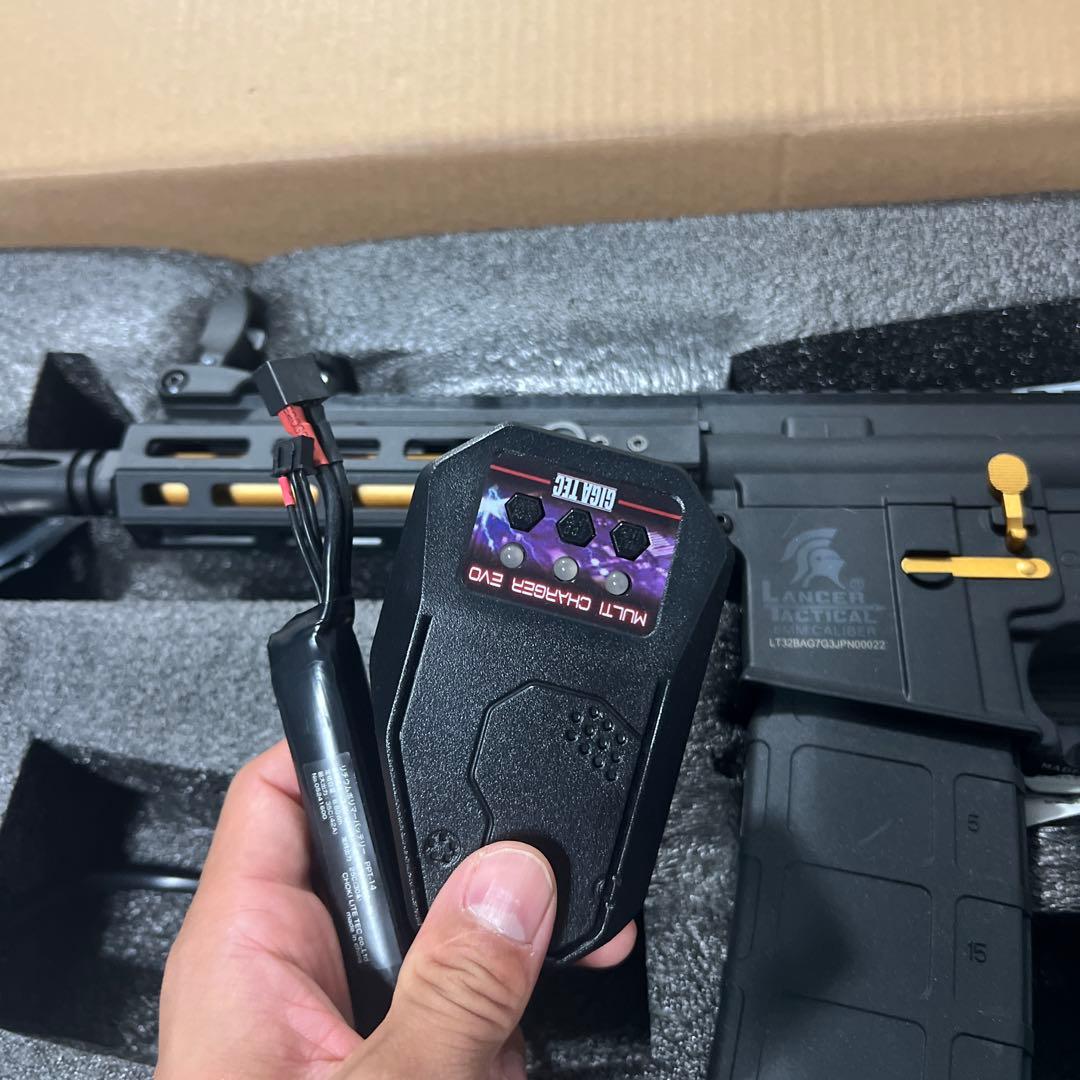 ランサータクティカル GEN3 電動ガン 充電式バッテリー付き