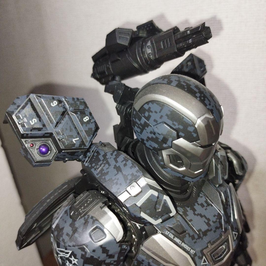 ホットトイズ　1/6 ウォーマシンフィギュア インフィニティウォーアベンジャーズ