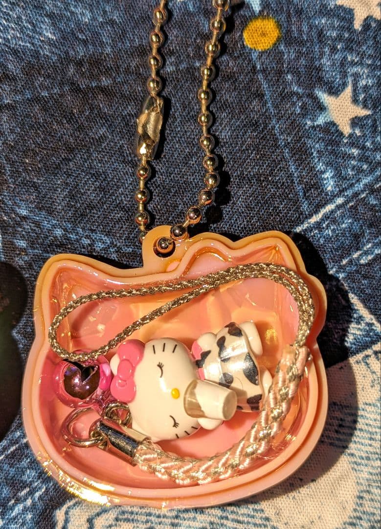 希少廃盤品♡ご当地キティ♡ 蒜山限定♡牧場バージョン牛乳♡根付け＆キティグッズ♡