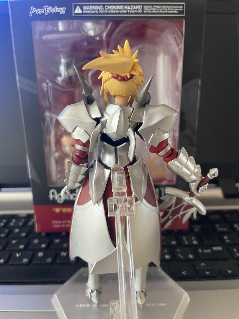 figma 赤のセイバー　モードレッド