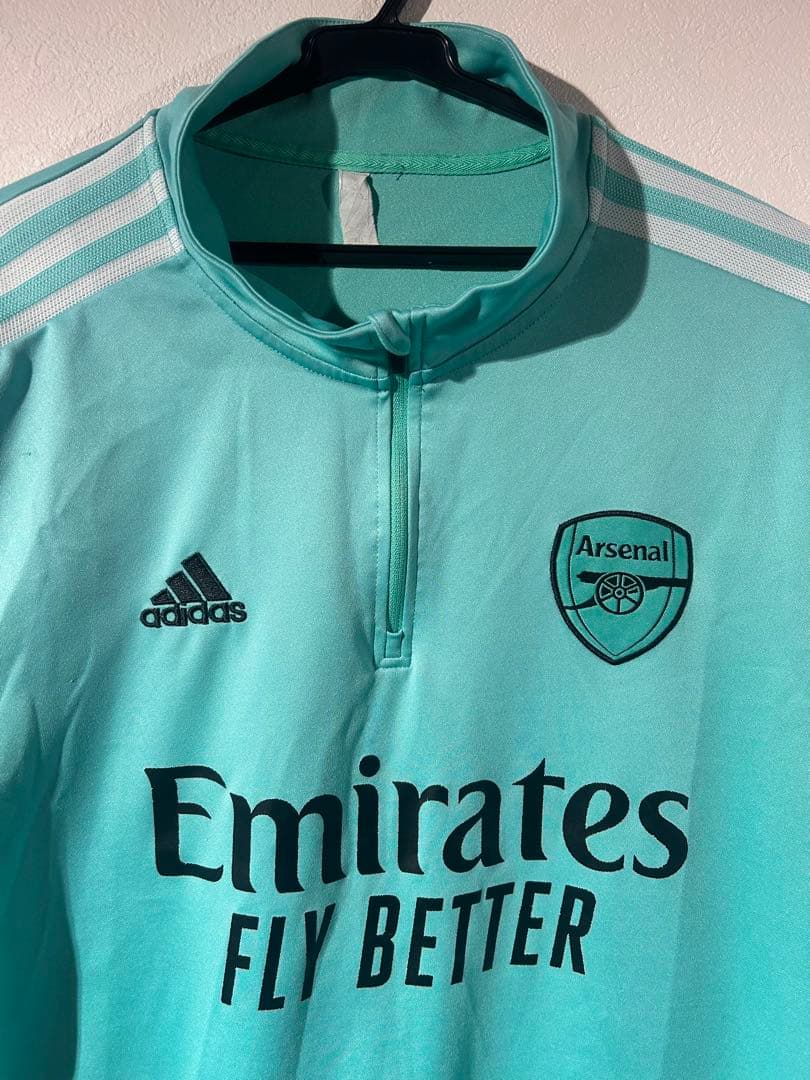 アディダス　アーセナルFC 2021-2022シーズントレーニングウェア上下