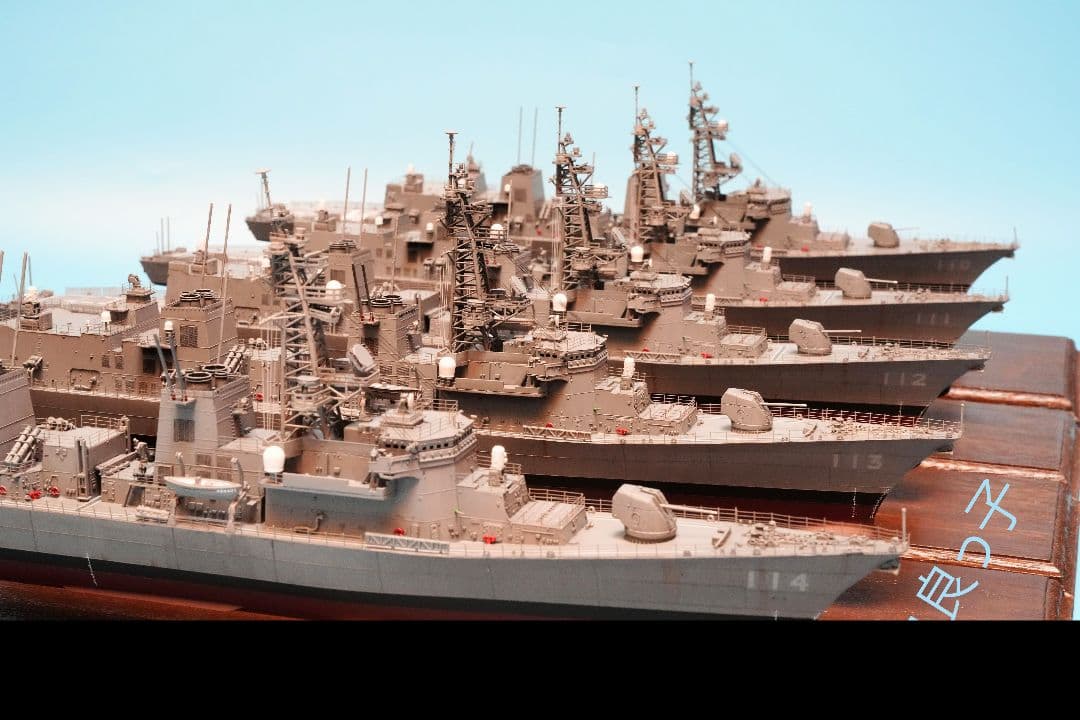 1/350海上自衛隊たかなみ型護衛艦ロービジVer.5隻セット