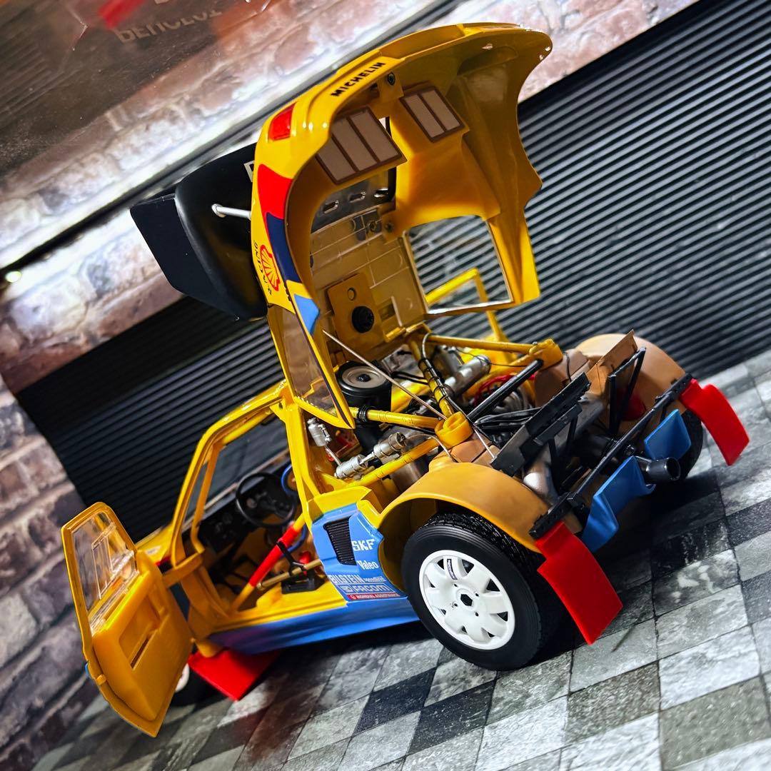 ワンオフカスタム 1/18 Solido プジョー205 T16 パイクスピーク