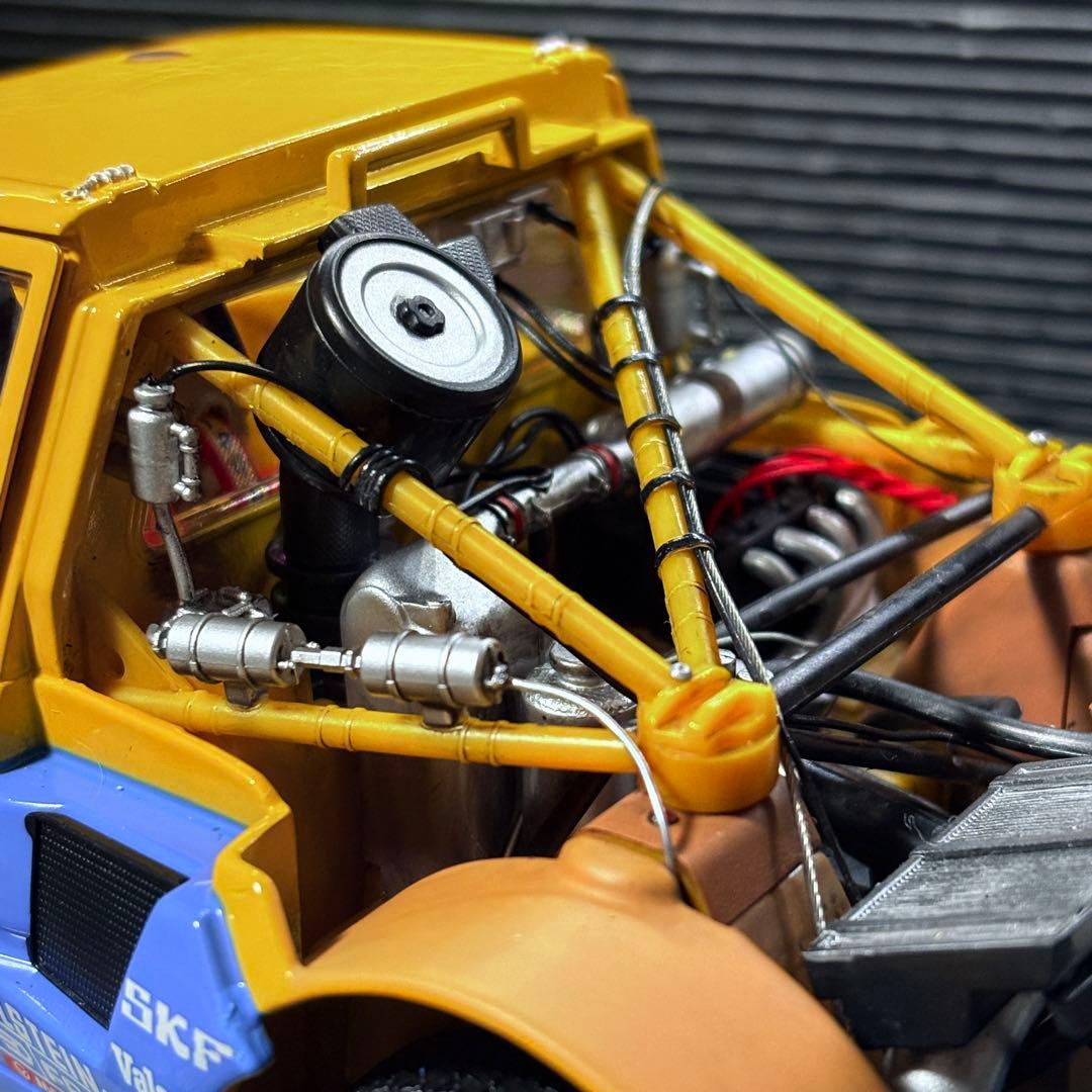 ワンオフカスタム 1/18 Solido プジョー205 T16 パイクスピーク