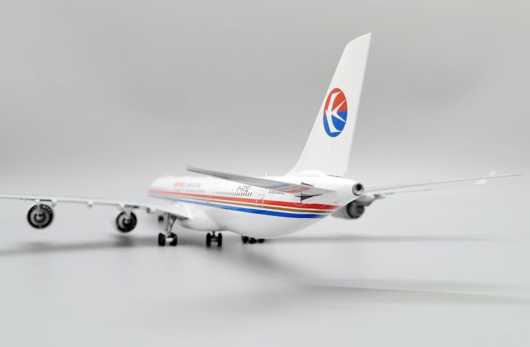 中国東方航空 A340-600 B-6052 1/200