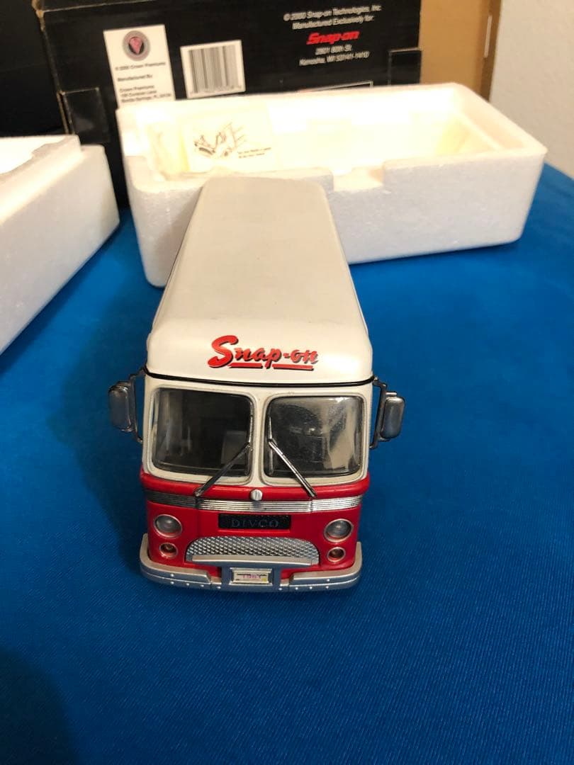 スナップオン Snap-on 1/34 1961 Divco Step Van