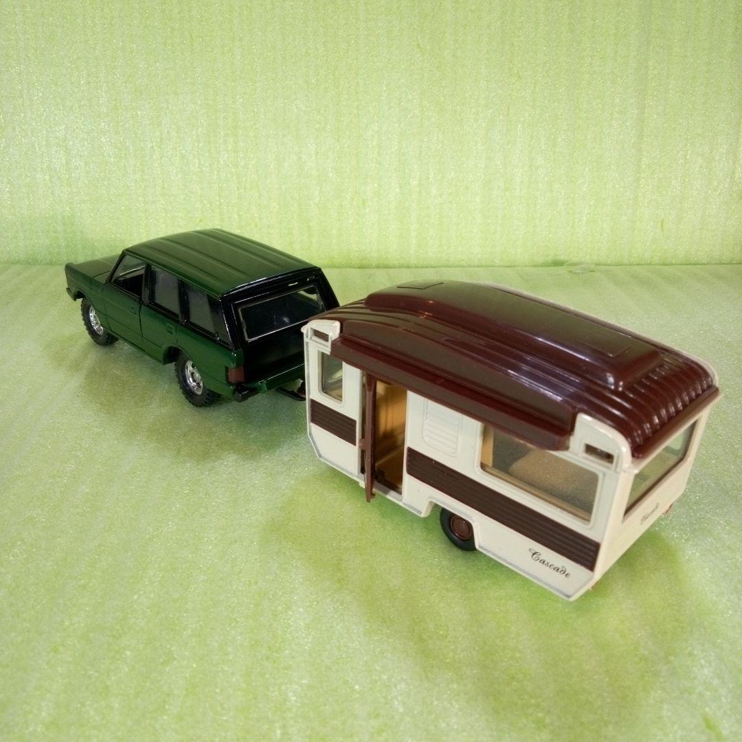 CORGI Collection　RANGE ROVER & CARAVAN