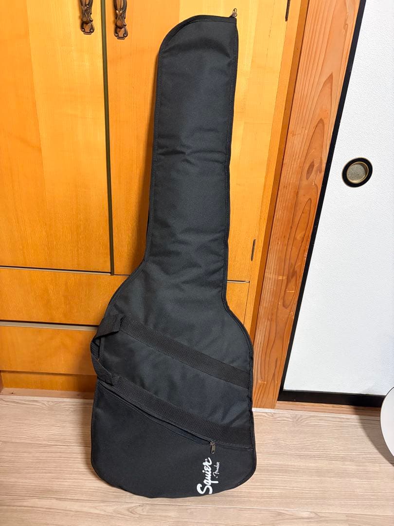 Squier Stratocaster ホワイト ケース付き