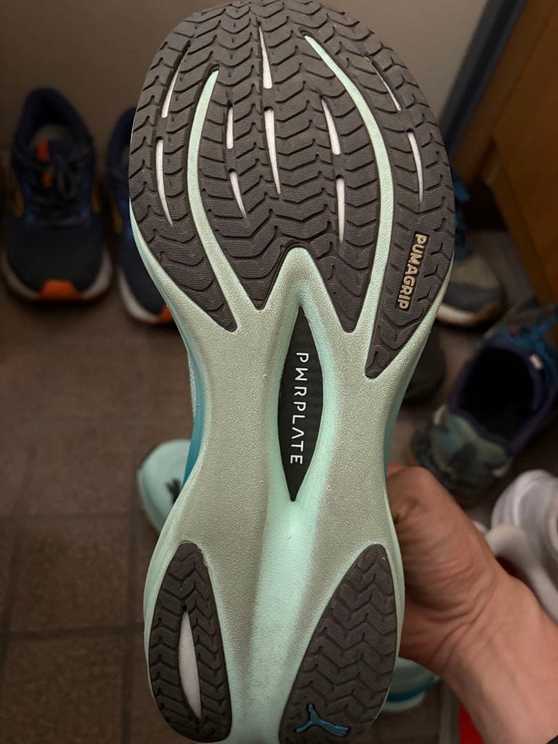 PUMA プーマ　ディヴィエイト　ニトロ 3 ランニングシューズ 28cm