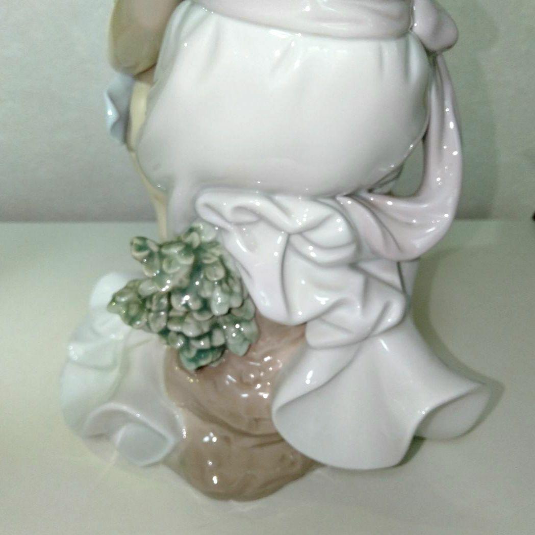 大型リヤドロ人形　「幼きころ」　訳あり　１体　絶版品