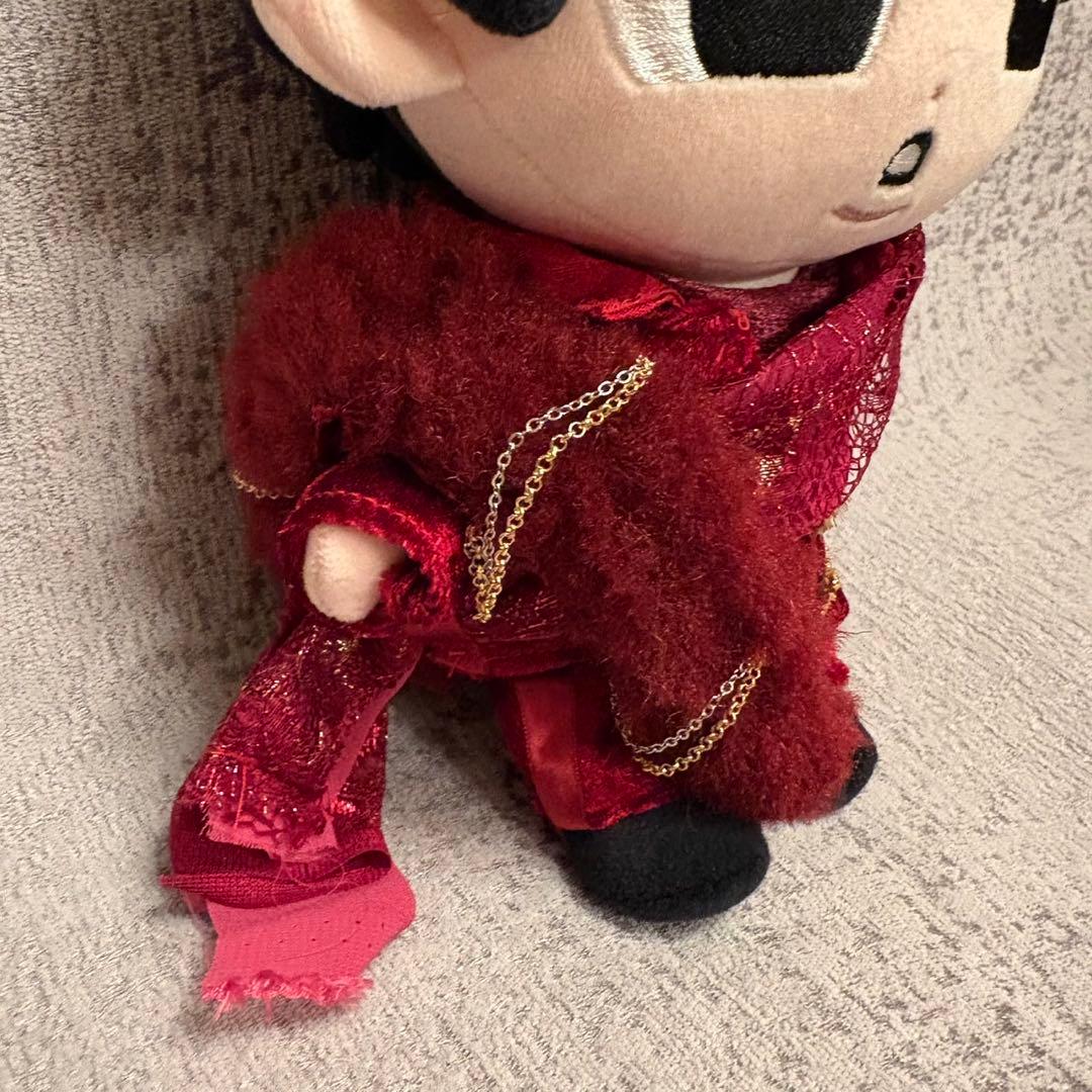 Lily•*¨*•.¸♬︎