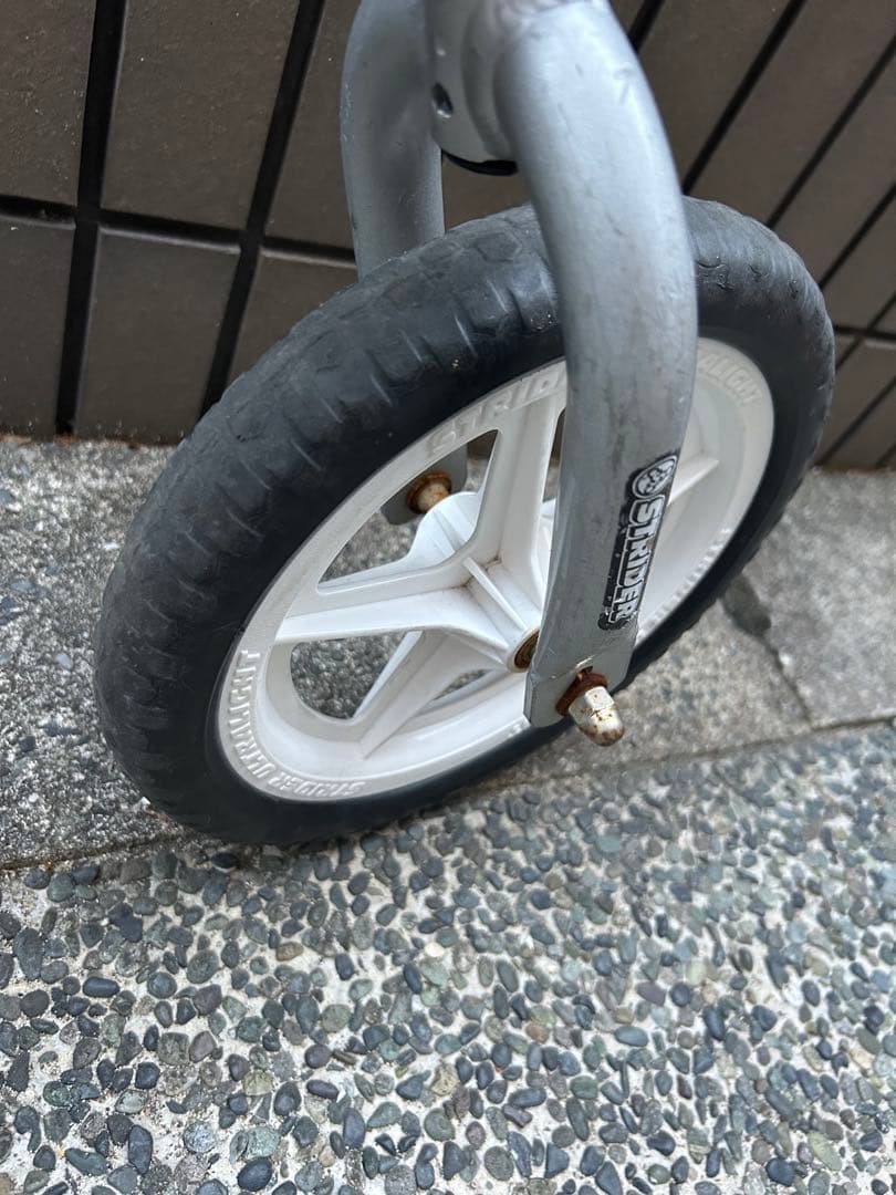 STRIDER PRO バランスバイク シルバー