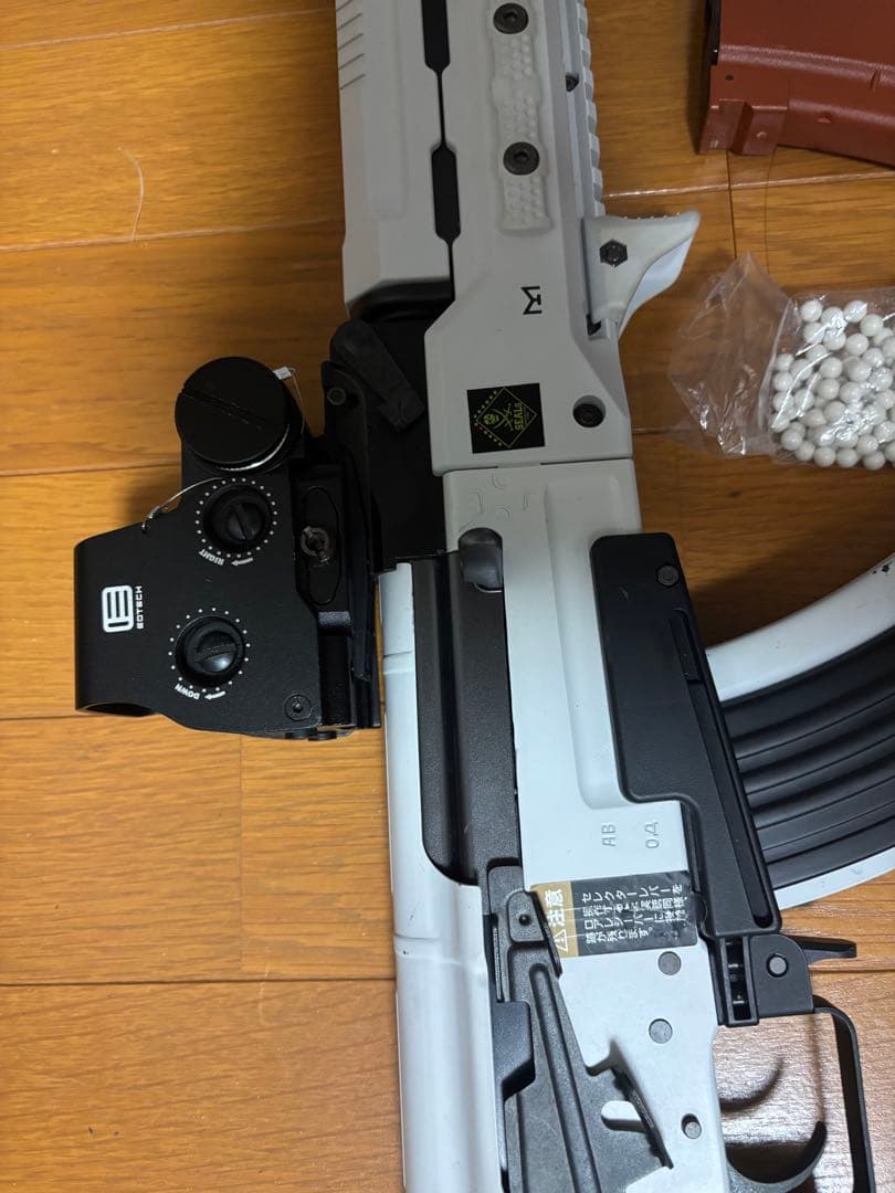 東京マルイ　次世電動ガン　AK ホワイトストーム　カスタム