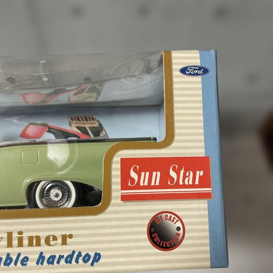 57フォードファーレーンスカイライナー1/18デカいです。
