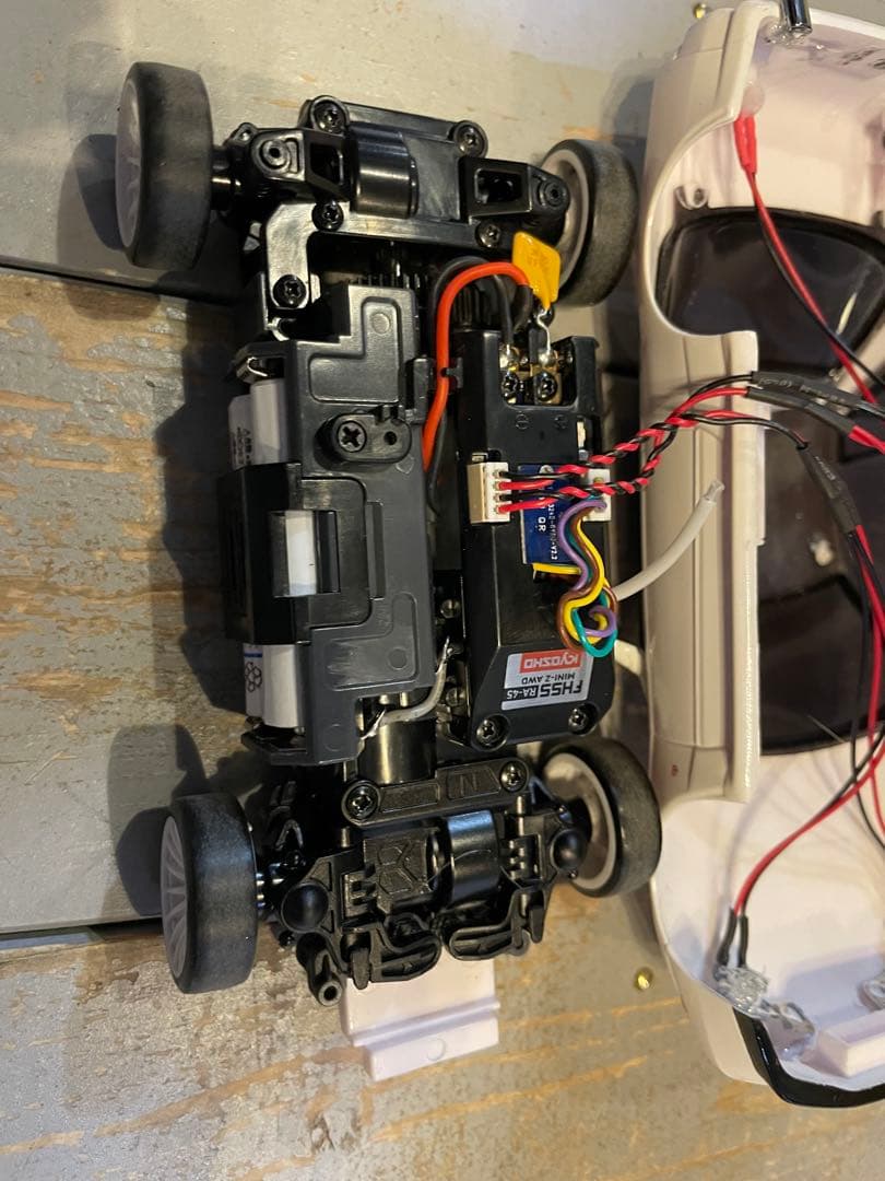 こ*こ様 京商　MINIZ スカイライン GT-R ホワイト LEDライトシャー