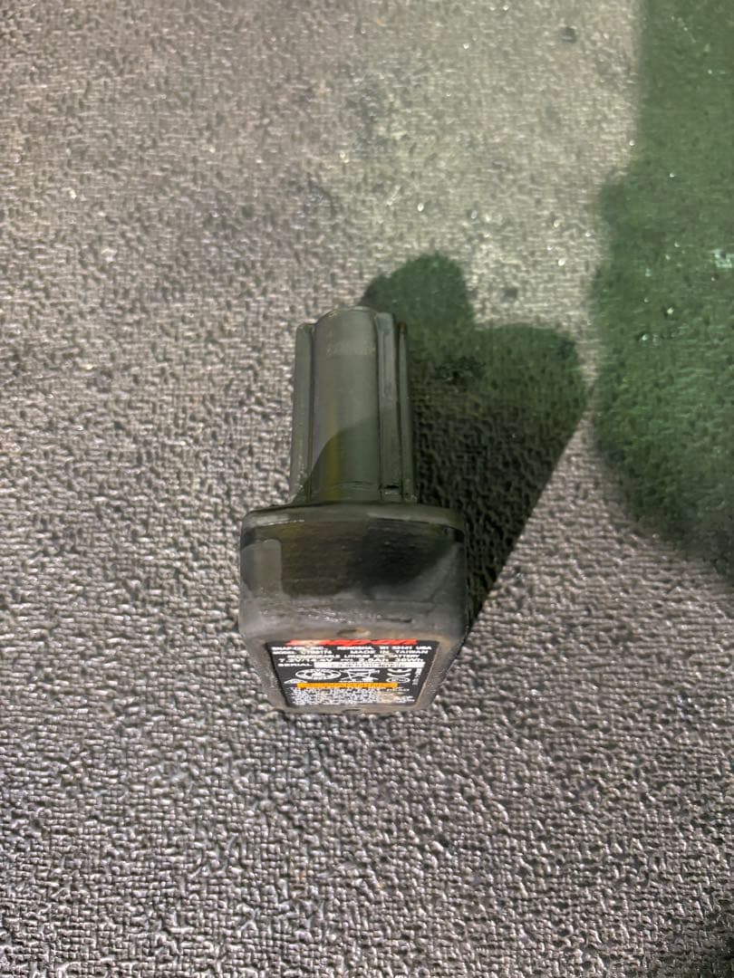 スナップオン14.4v 2.5Aバッテリー