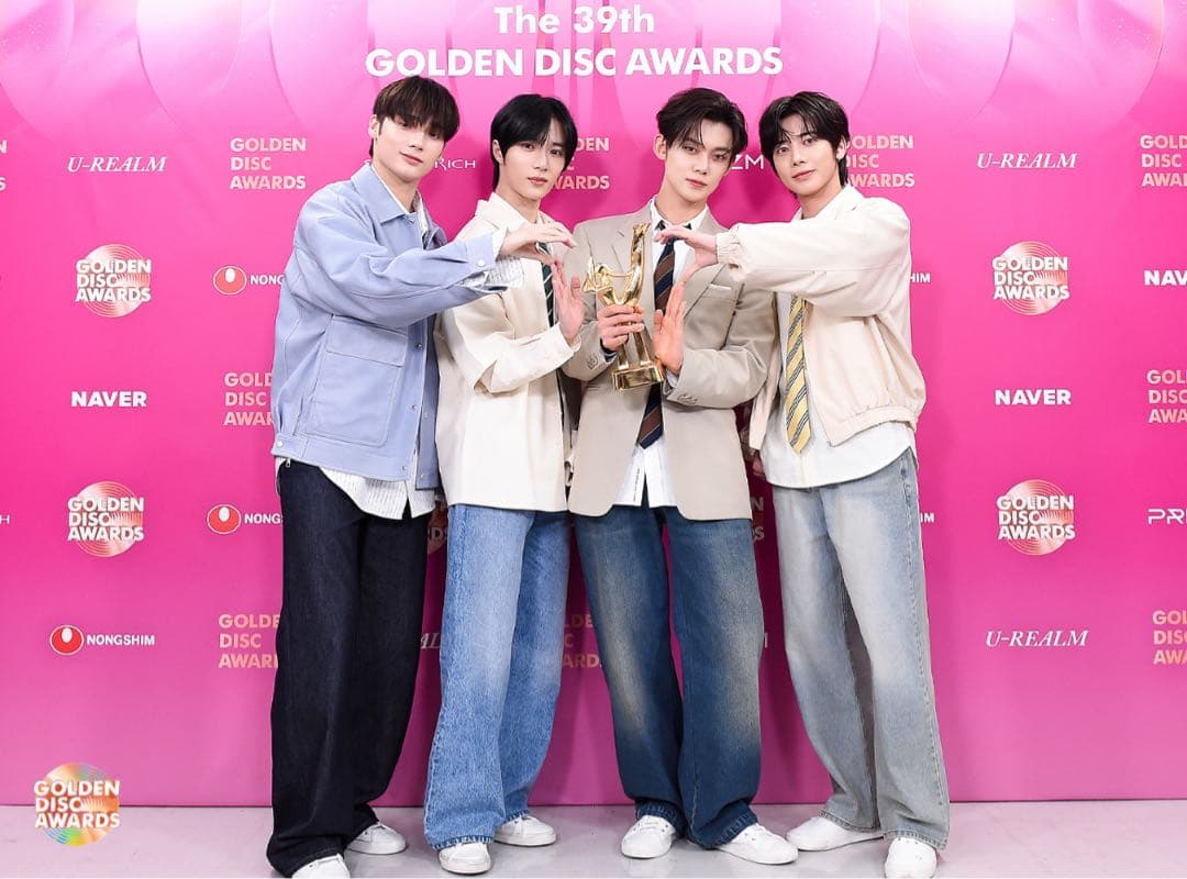 TXT テヒョン直筆サイン入りチェキ　GDA 推しパス カンテヒョン トゥバ