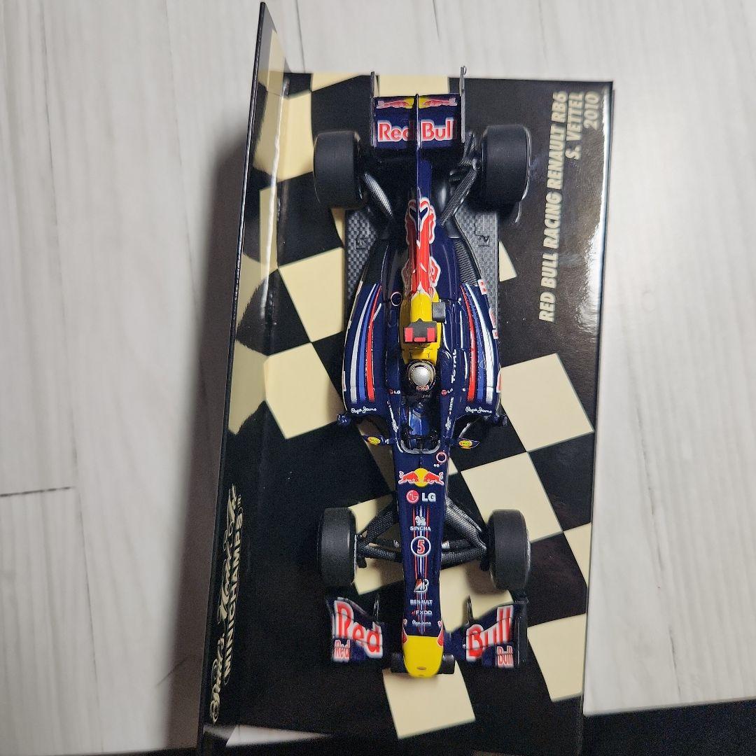 1/43 ヴェッテル チャンピオン４台(RB7 RB8 RB9 RB10)