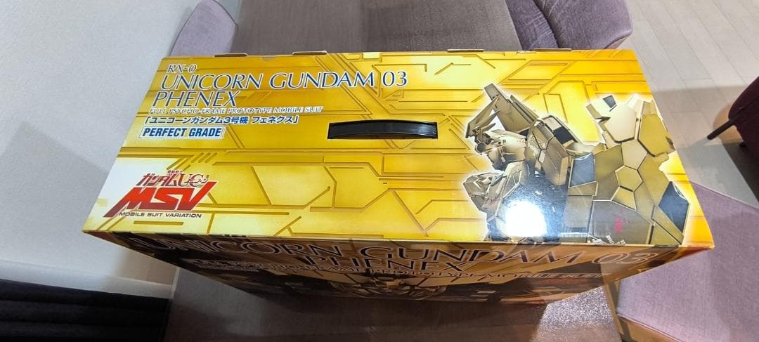 ガンプラ　機動戦士ガンダムUC ユニコーンガンダム3号機　フェネクス　1/60