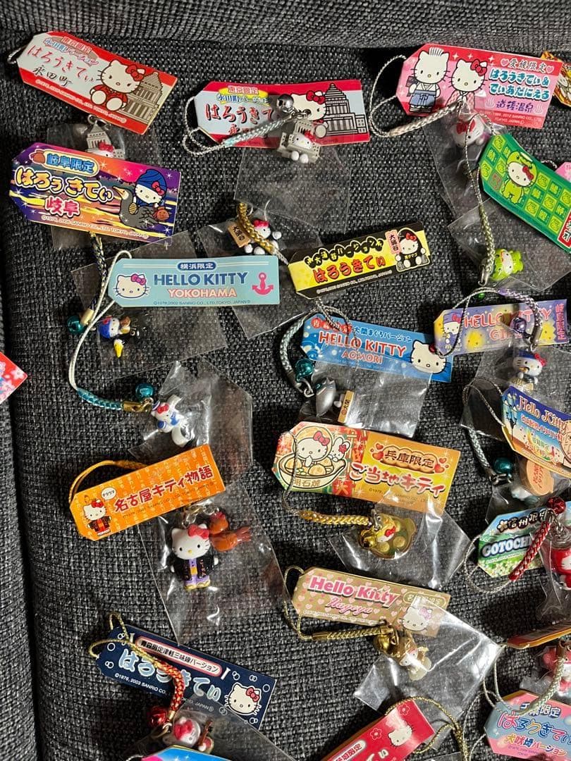 サンリオ　ハローキティ kitty ストラップ 80個 新品　sanrio