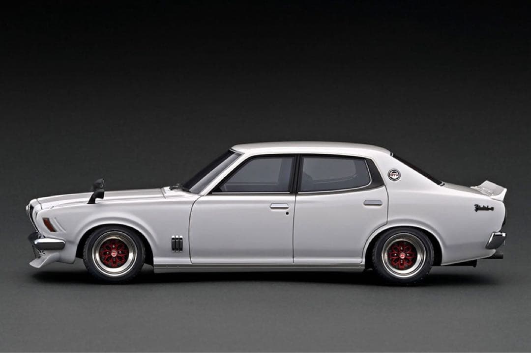 イグニッションモデル 日産 Bluebird U 2000GTX ブルーバード