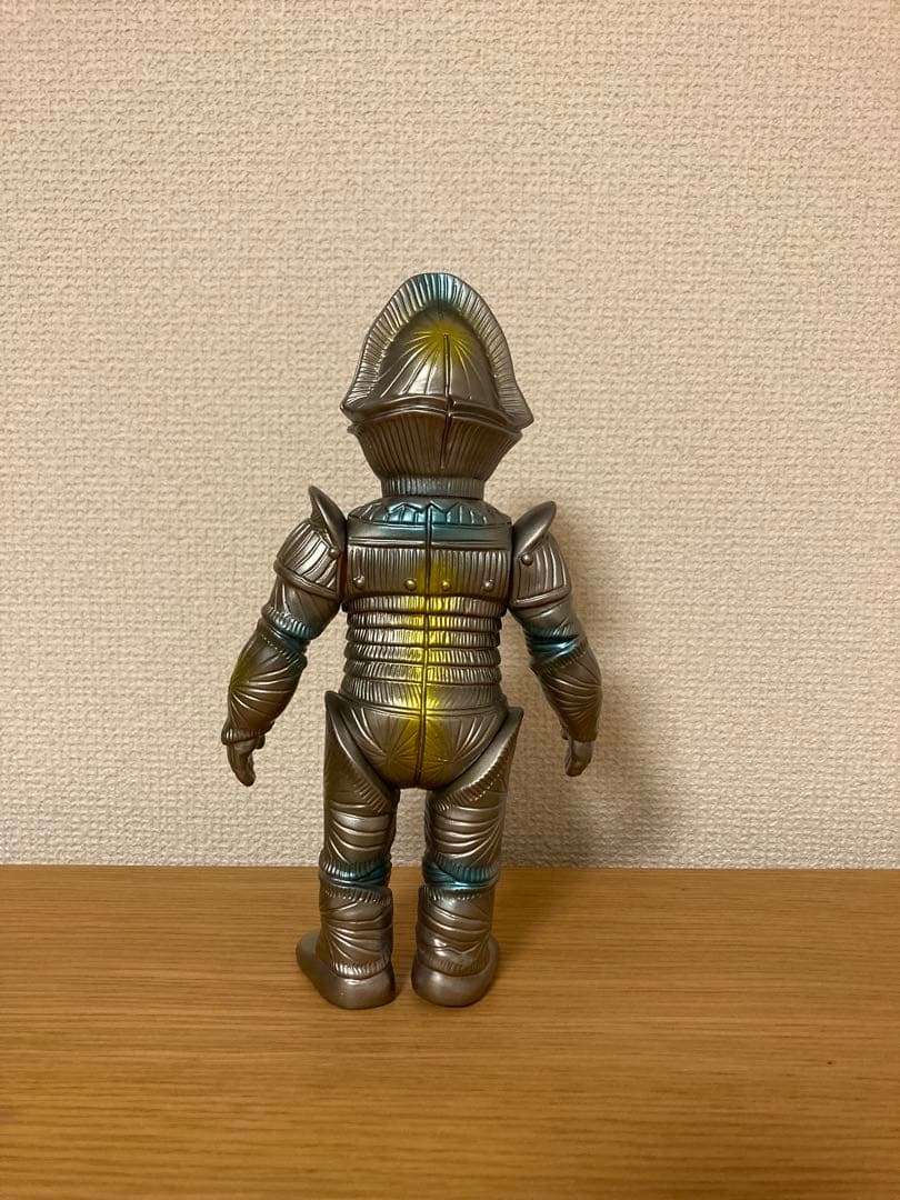 本日大特価　ブルマァク　ボーグ星人　メタリックカラー