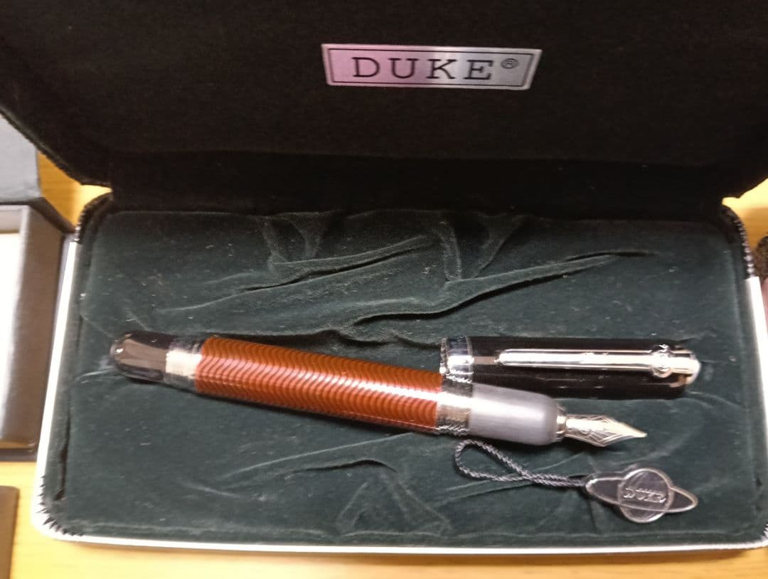 ☆【掘り出し物】☆DUKE 万年筆、CROSSボールペン、他　計 7セット