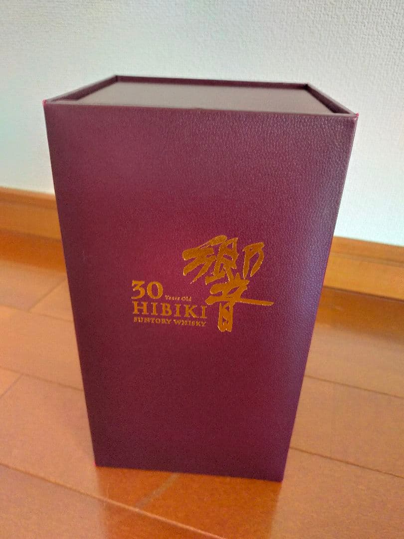 響 30年 ウイスキー 750ml 専用ボックス入り　空瓶