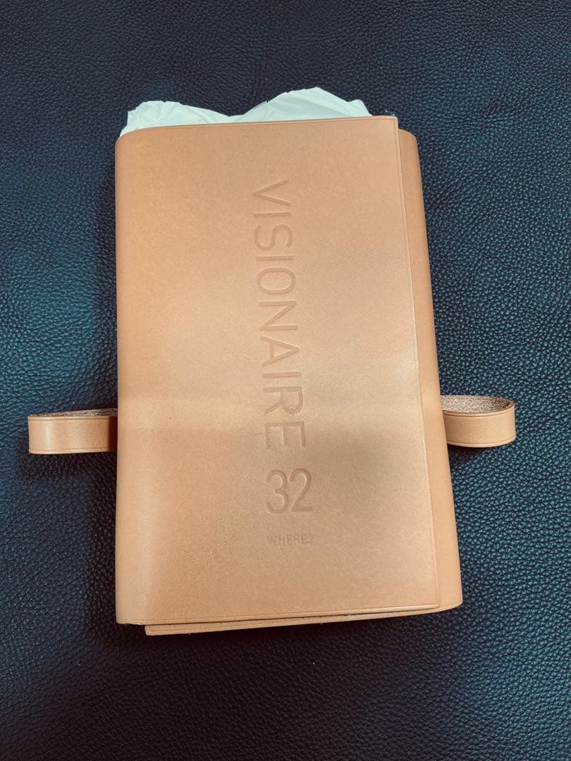 VISIONAIRE 32 WHERE? HERMES 革ケース入りポストカード