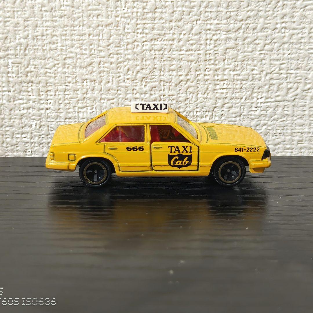 TOMICA　トミカ　アウディ　タクシー　箱付き