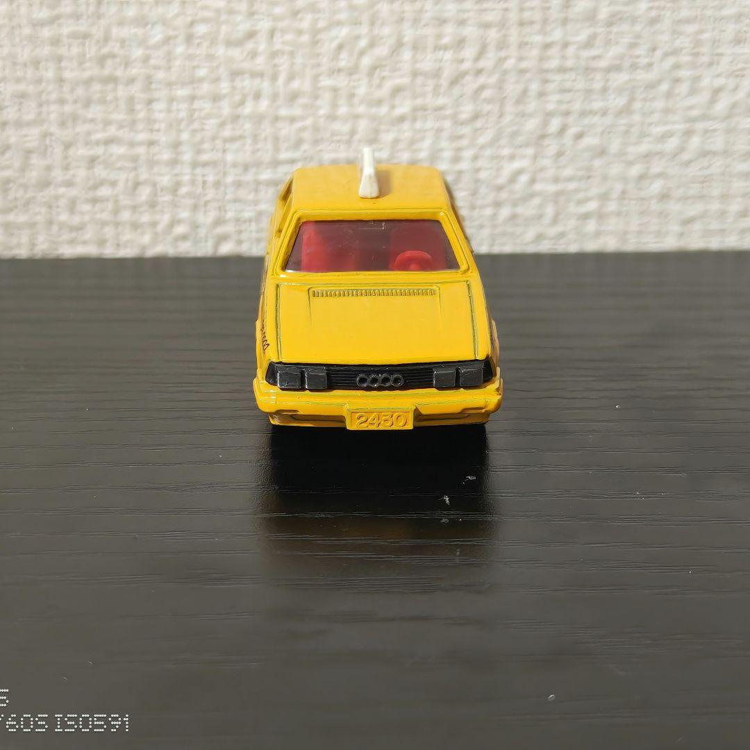 TOMICA　トミカ　アウディ　タクシー　箱付き
