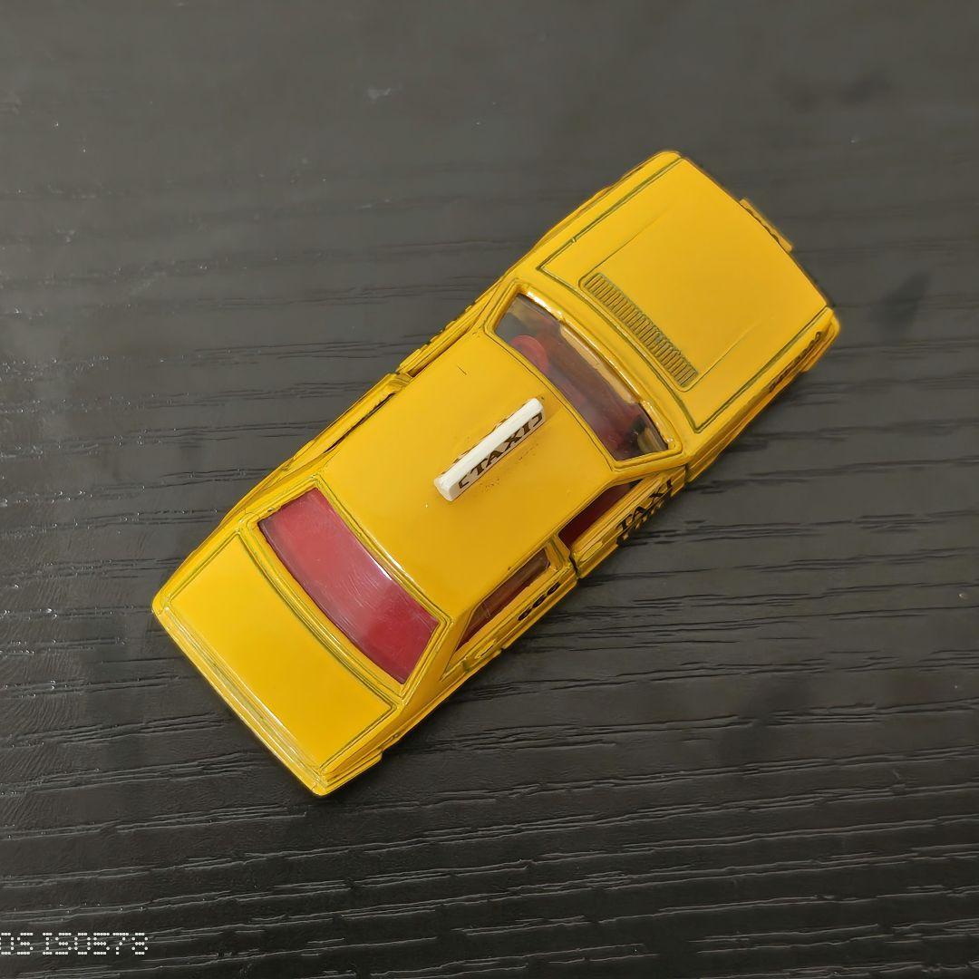 TOMICA　トミカ　アウディ　タクシー　箱付き