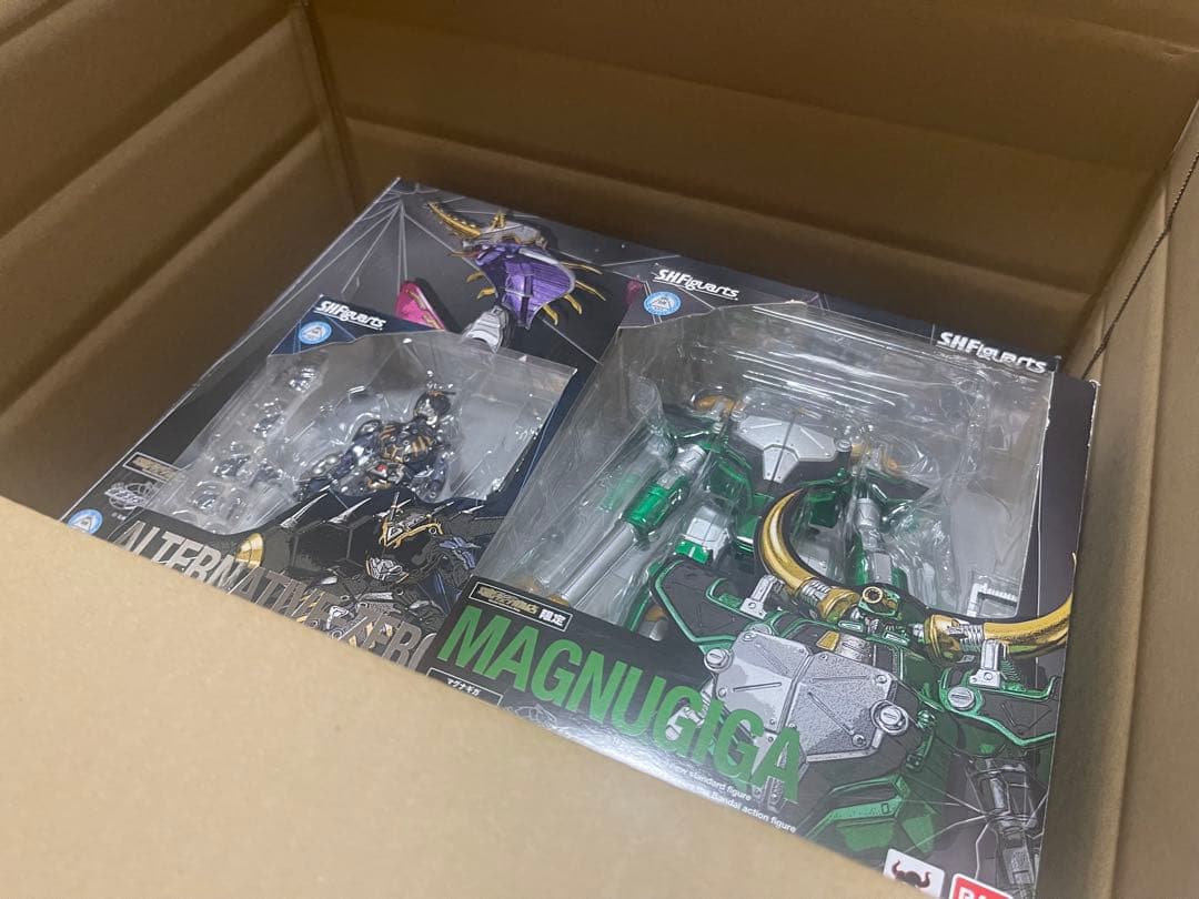 フィギュアーツ ジェノサイダー　マグナギガ　オルタナティブ（仮面ライダー龍騎）