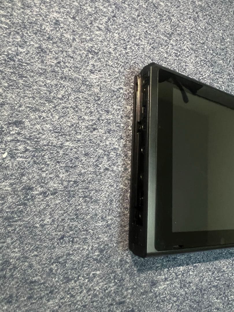 ニンテンドーSwitch 本体 + ドック+ACアダプター+ホリコントローラー