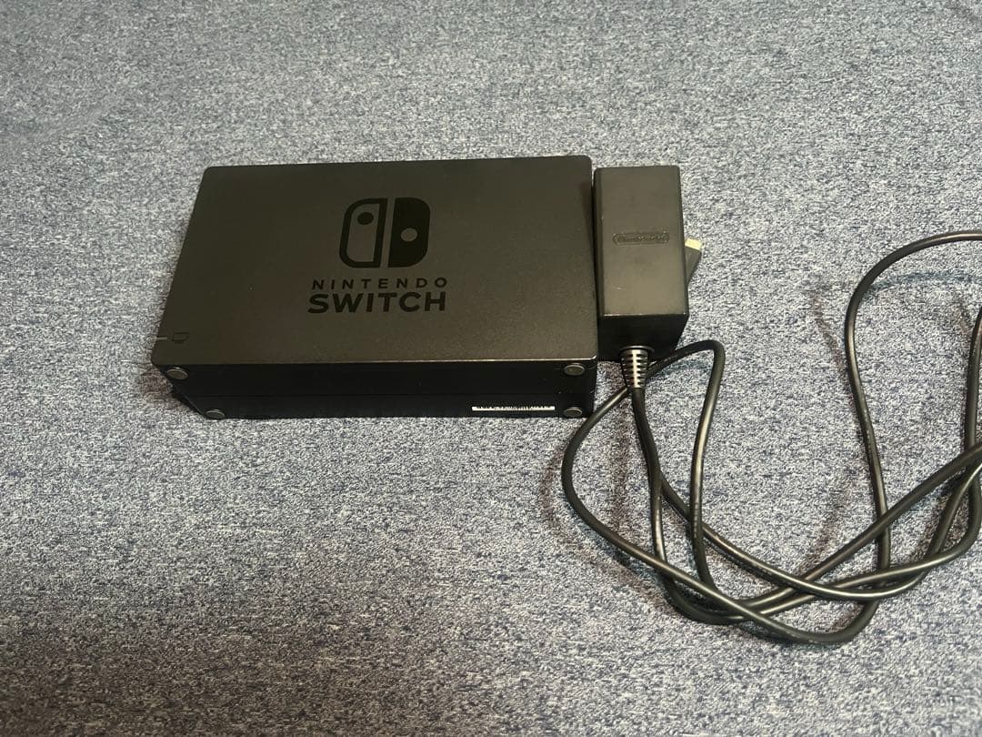 ニンテンドーSwitch 本体 + ドック+ACアダプター+ホリコントローラー