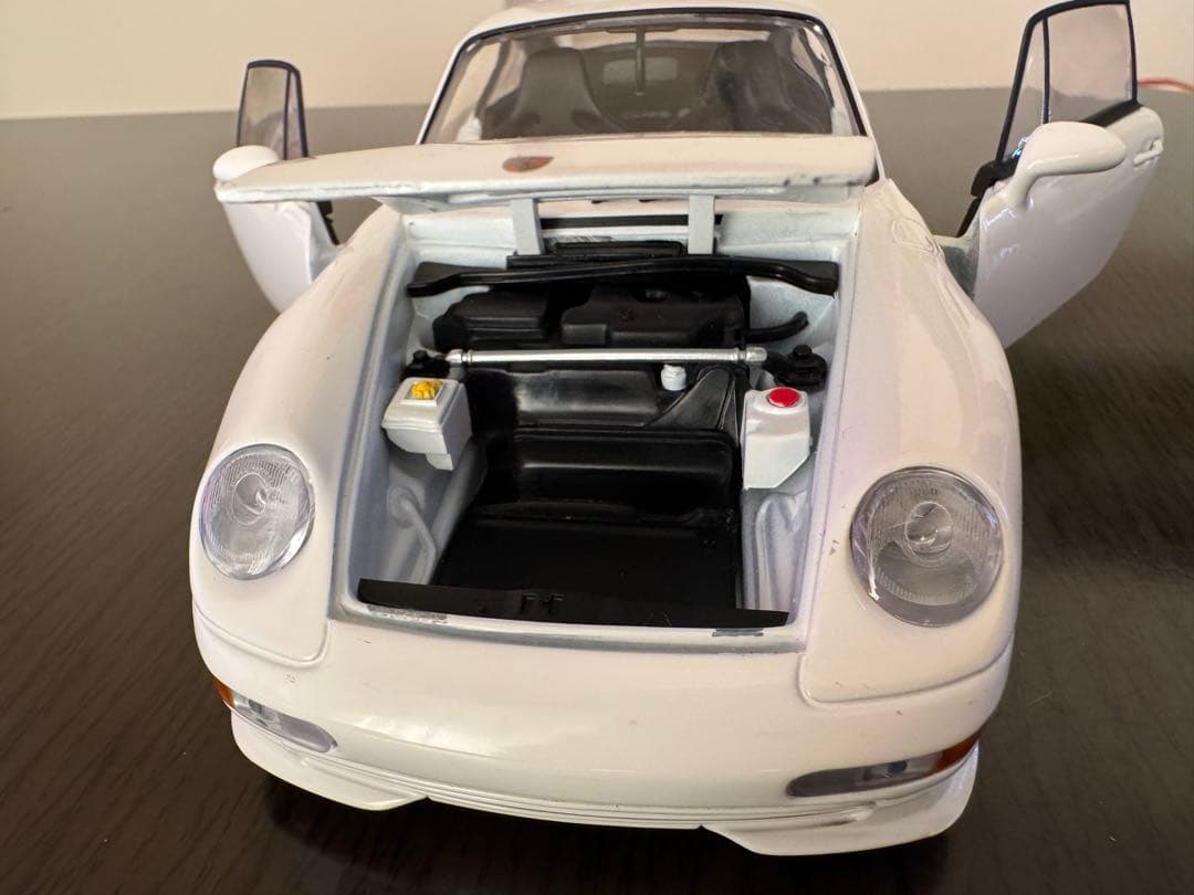 UTモデル　ポルシェ911 カレラRS 1/18サイズ