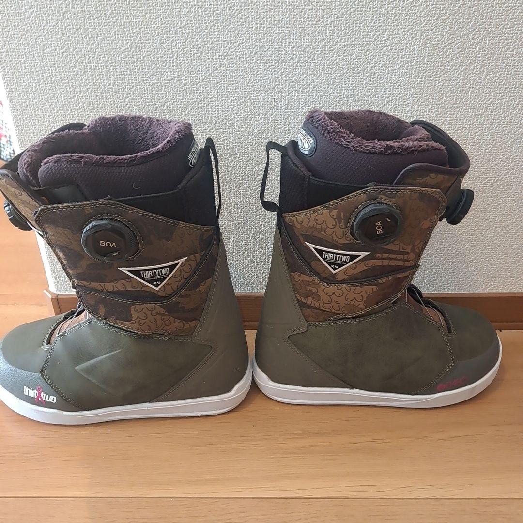24 cm サーティーツー　thirtytwo　ラッシュダブルボア B4BC