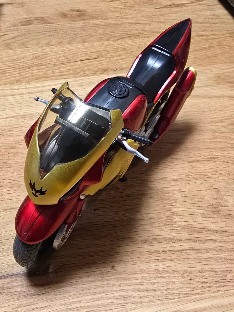仮面ライダーアギト　マシントルネイダー