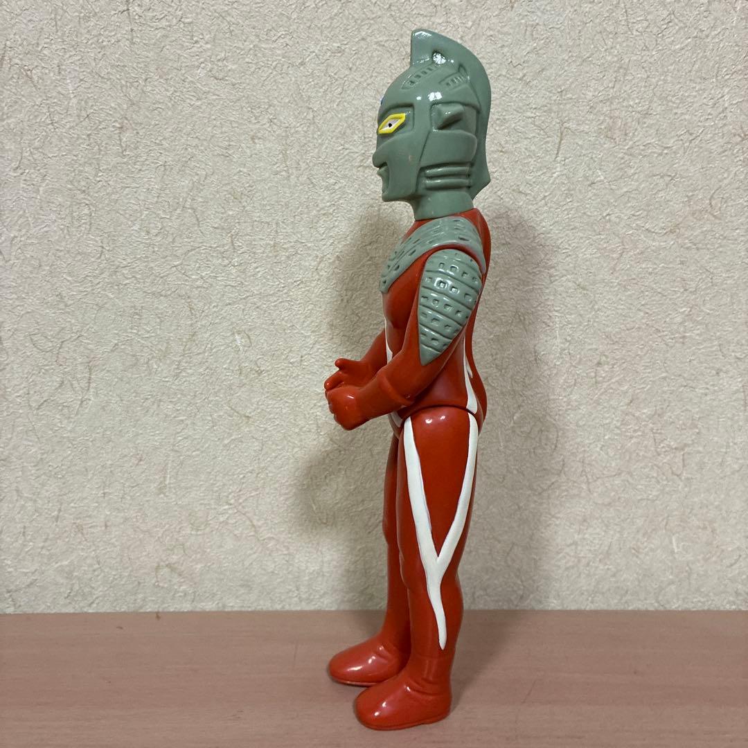 ⭐️希少・美品⭐️ウルトラセブン　フィギュア　ソフビ　円谷